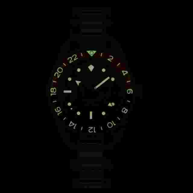 Out Of Order 001-25.NE.BAND.SS Men's Negroni Auto GMT Ultra Brushed Wristwatch