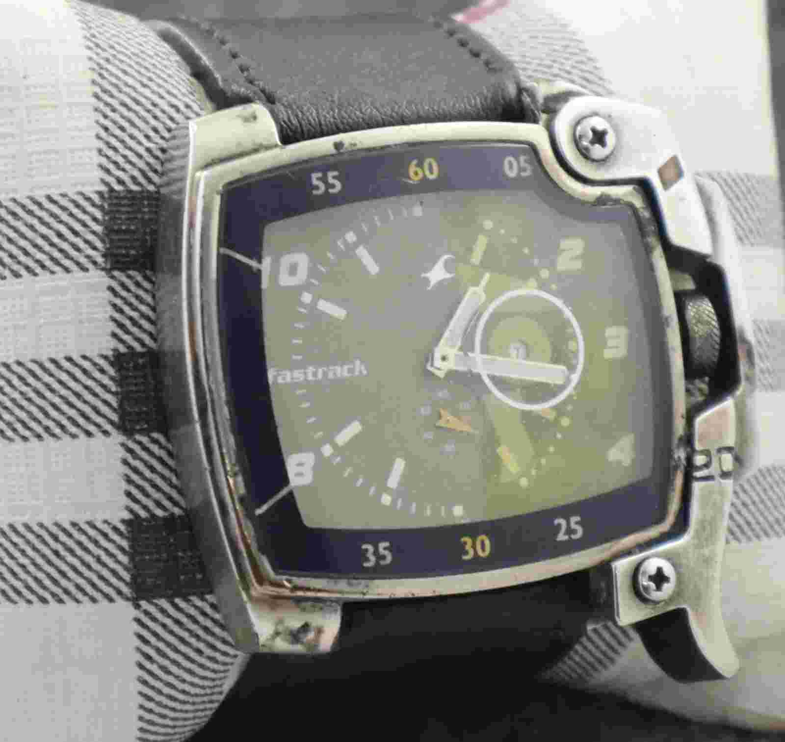 Casual Fastrack Men Sub-Second Gray Dial with Date Rectangle Case Quartz Watch