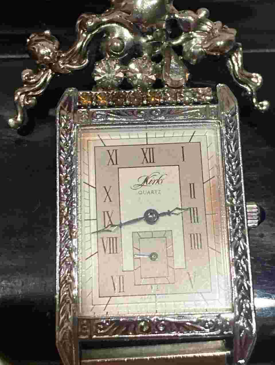 Vintage Kirks Folly Womens Fall Leaves And Diamonds Charms K44 Quartz Watch