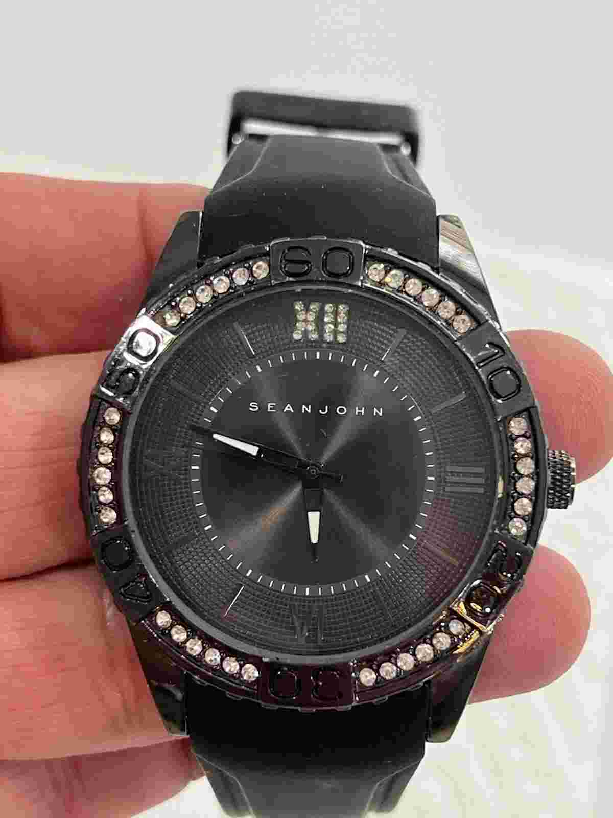 Sean John Silicone Black Dial Glitz  Quartz Watch New Battery Nice