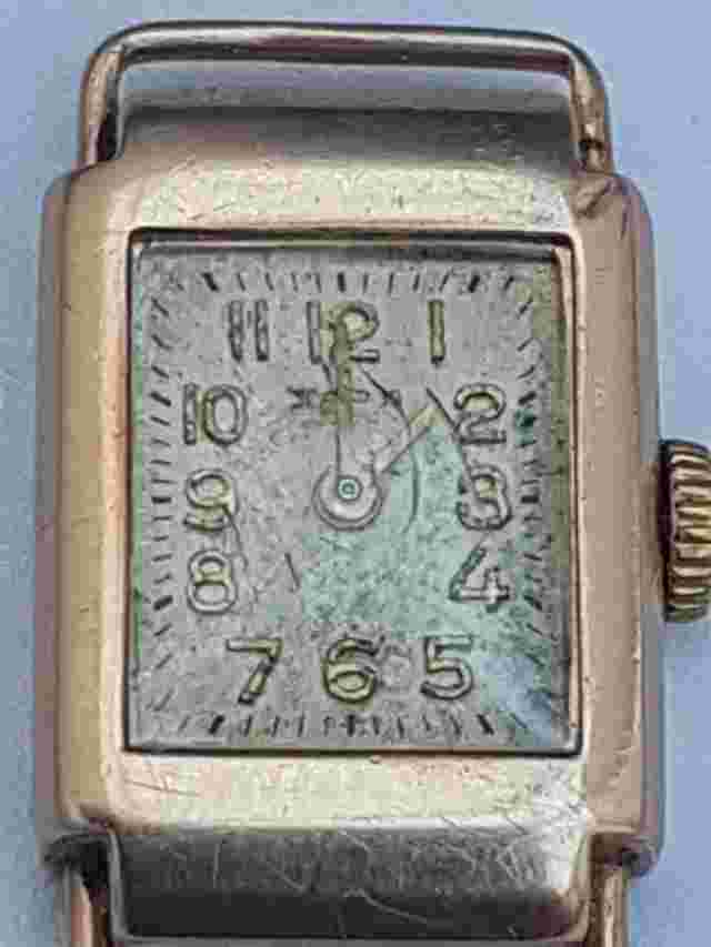 Zaria vintage watch Gold 583 - 14 Carat Rare Good  working Condition USSR