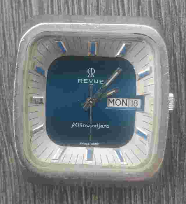 Vintage men's Revue Kilimandjaro automatic watch blue dial MSR 377