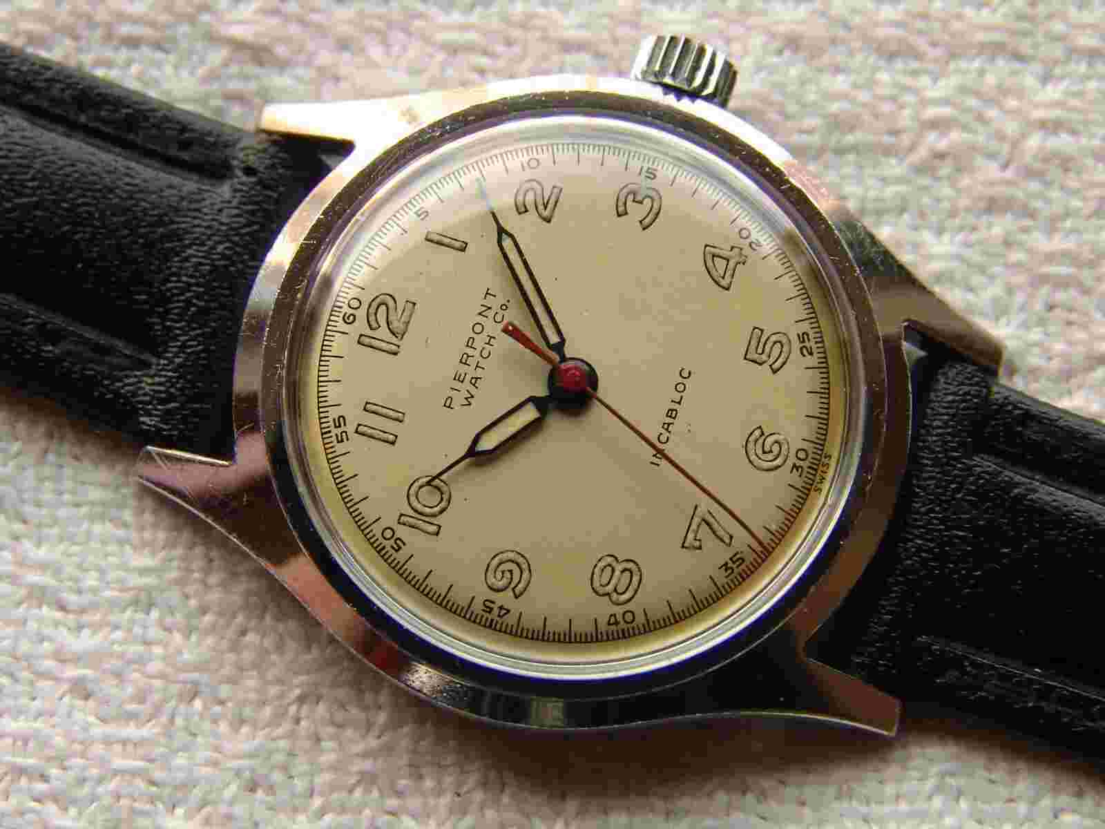 Men's WWII era PIERPONT Sauter Freres good condition military style wristwatch