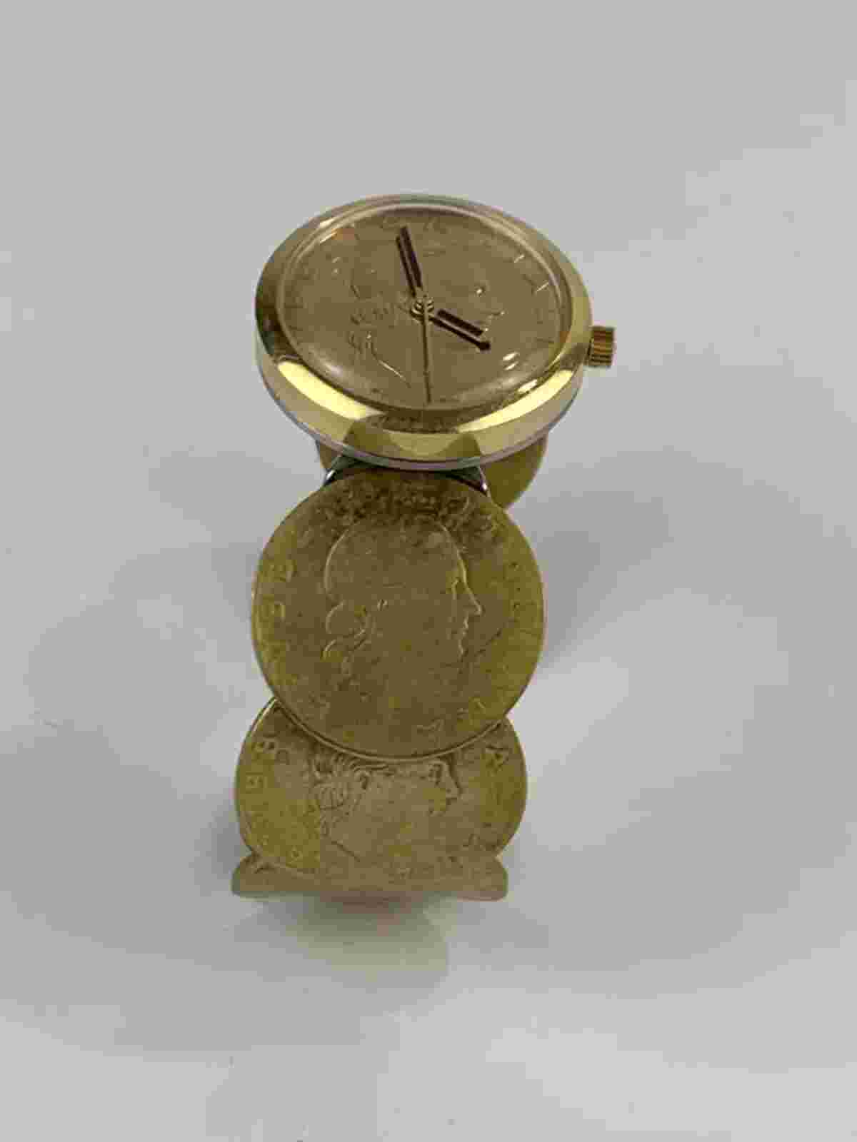 Vicence Italy Women's 14K Gold Case / 200 Lire Coin Cuff Wristwatch - Grade A