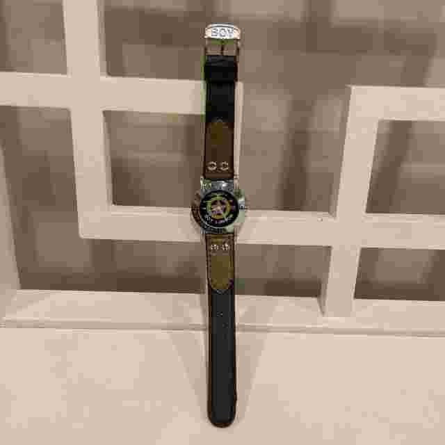 VINTAGE BOY LONDON WATCH   1980s/90's. Nice Shape New Battery