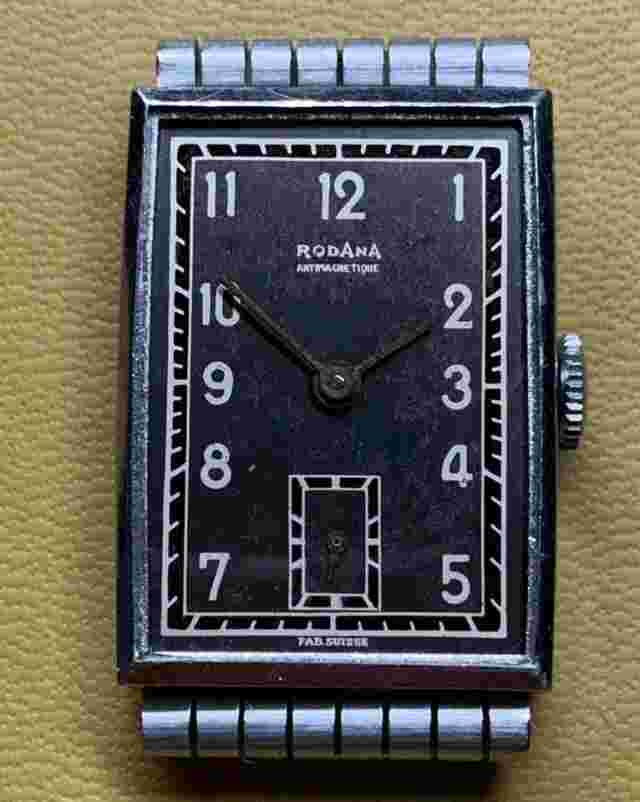 Vintage 1940's Rodana Manual Wind Tank Watch. Funcy Lugs Case. Working