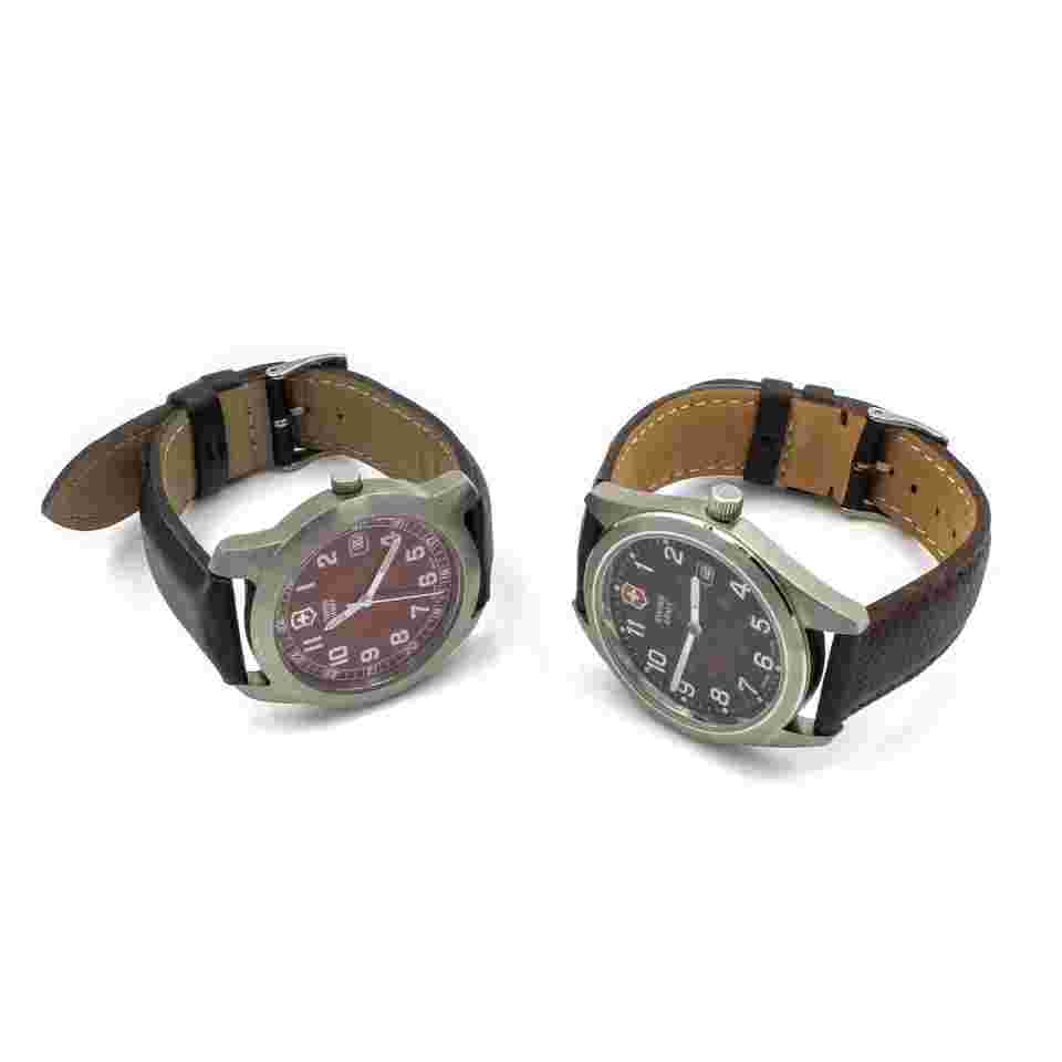 Swiss Army Quartz 29-40MM 4.75-8IN Mens Wristwatches Lot of 8 #WB1689-2