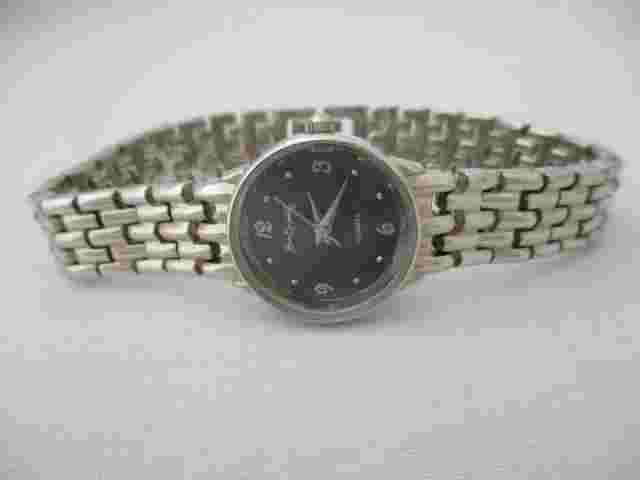 BUM Equipment Women's Silver Toned Bracelet Band Analog Watch *Working*