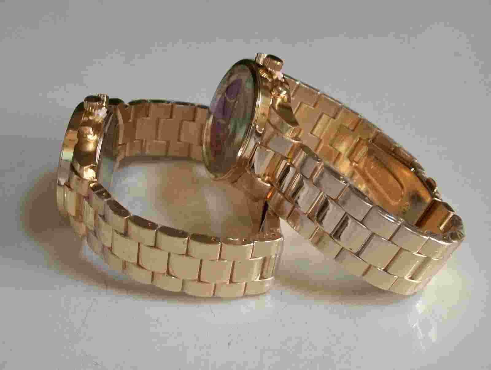 Women's/Girl's Gold Finish With Color Dial Fashion Dressy Boyfriend Watch