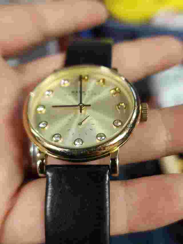 Marc Jacobs MBM1399 Baker Gold Dial Black Leather Strap Women's Watch Need batry