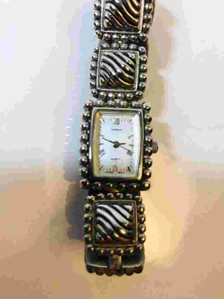 Bijoux Terner Watch Silver Tone Metal Raised Detail Links Southwest Western