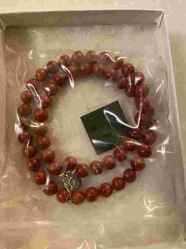 LEE SANDS SOUTHWESTERN MOP SiLVER RED CORAL BEADED STRETCH BRACELET & WATCH