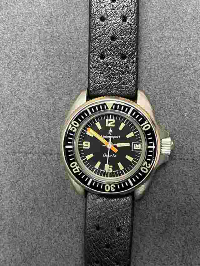 👍 Ladies Chronosport Sea Quartz 30 - 28mm version of the Magnum PI Watch