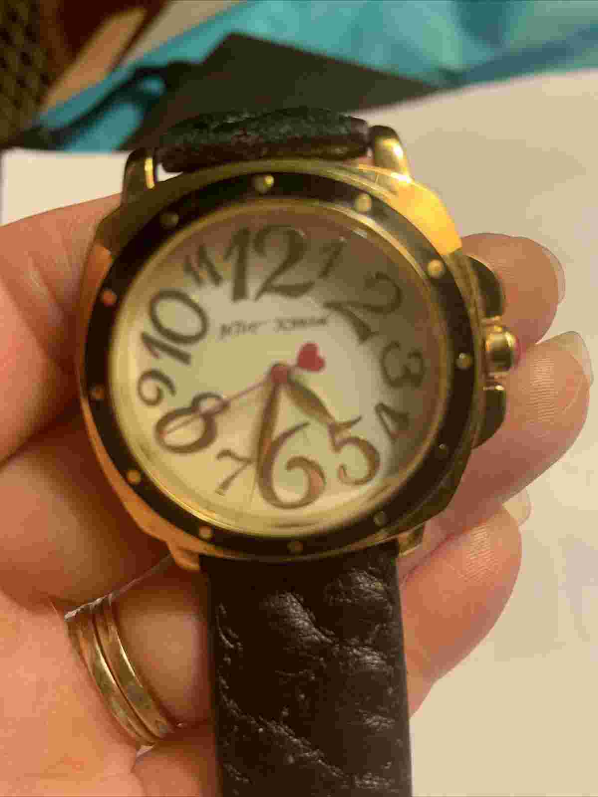 Betsey Johnson LEATHER BAND GOLD TONE Watch USED/ New Battery