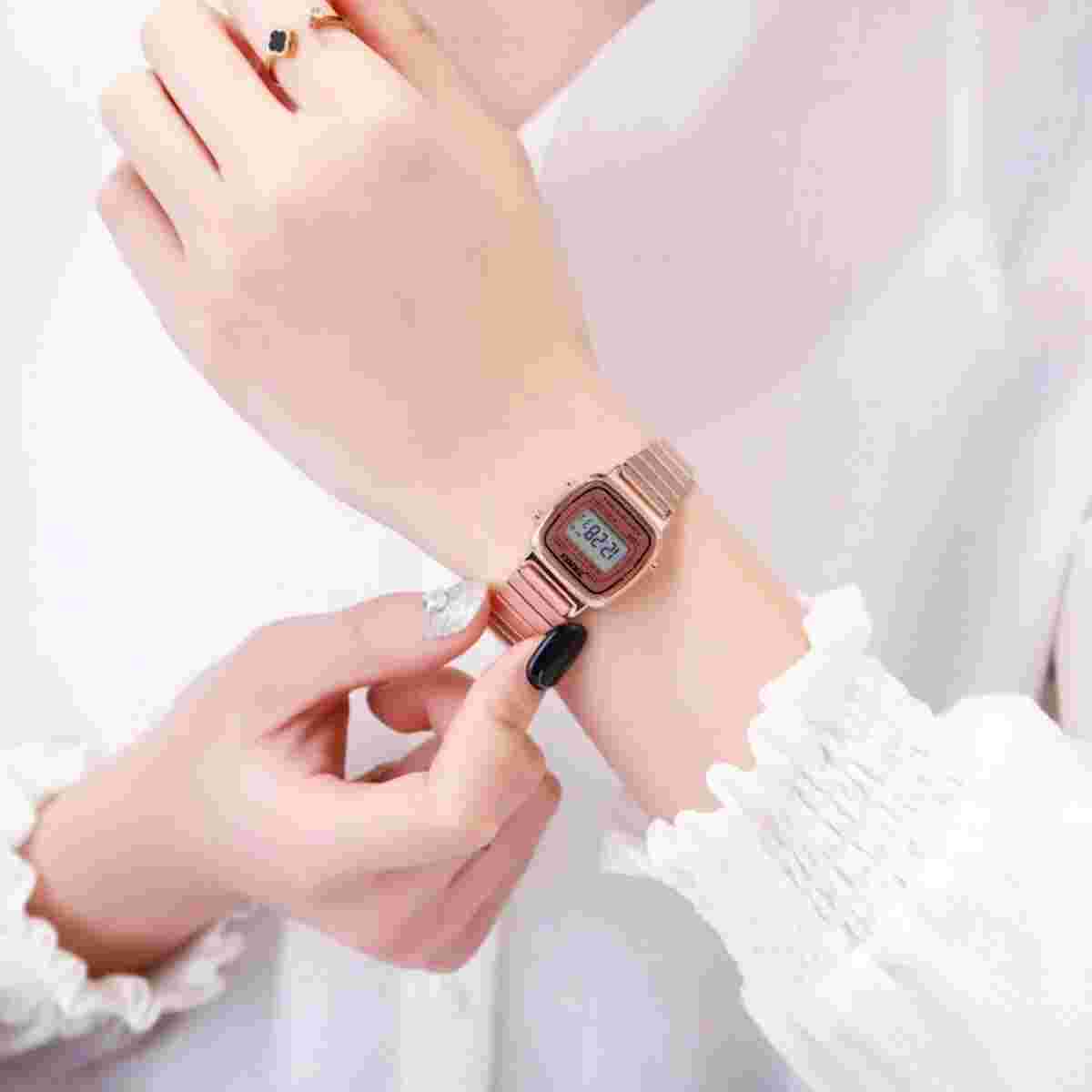 New Fashionable and multiFunctional Sport Watch for Women & Girls Waterproof