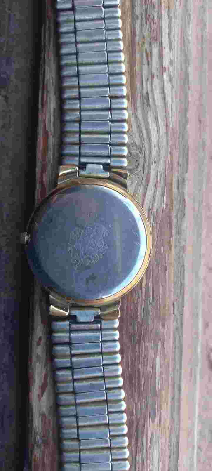 Duward Quartz Dressy Bullet bracelet for repair