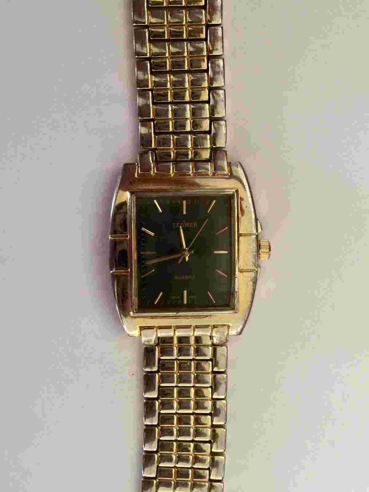 BIJOUX TERNER QUARTZ K - 17106G MENS WRIST WATCH BLACK DIAL RUNS NEW BATTERY