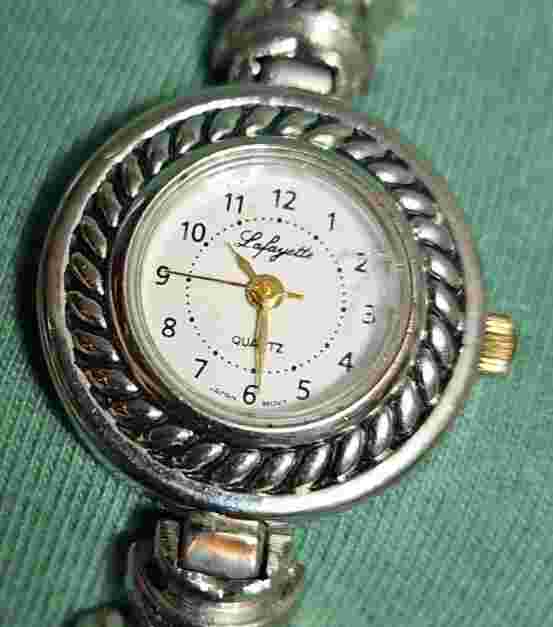 Vintage Lafayette Silver Tone Bracelet Band Womens Watch. As Is, Not Tested *(10