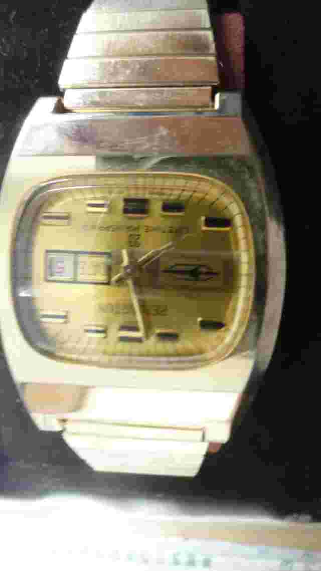 VINTAGE REMINGTON MEN WATCHES  LIFE TIME MAIN SPRING QUARTZ