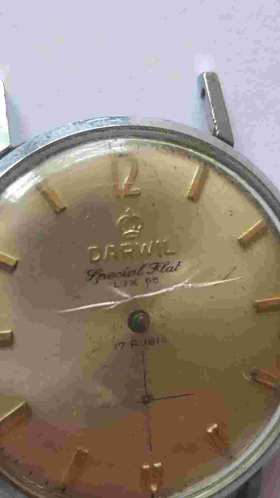 VINTAGE Rare swiss made DARWIL Special flat Luxe 66 watch 17 rubis jewels c!