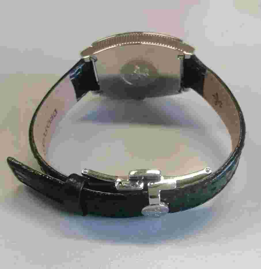 Dreyfuss and co ladies Tank style watch Swiss made with papers. Very good cond