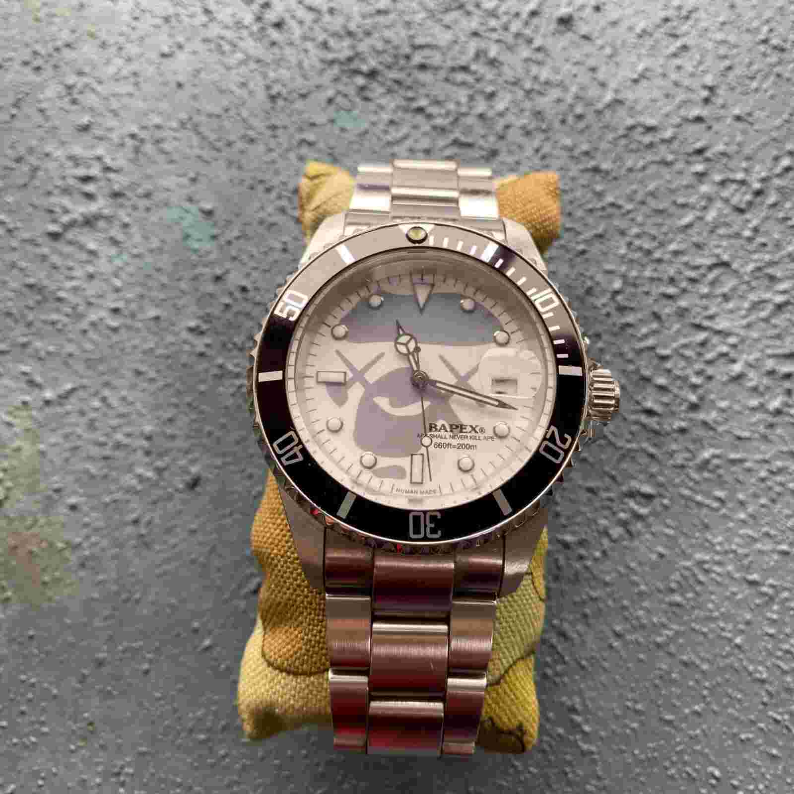 Bape x KAWS Automatic Watch A Bathing Ape Very Rare Collabo Storage Box Warranty