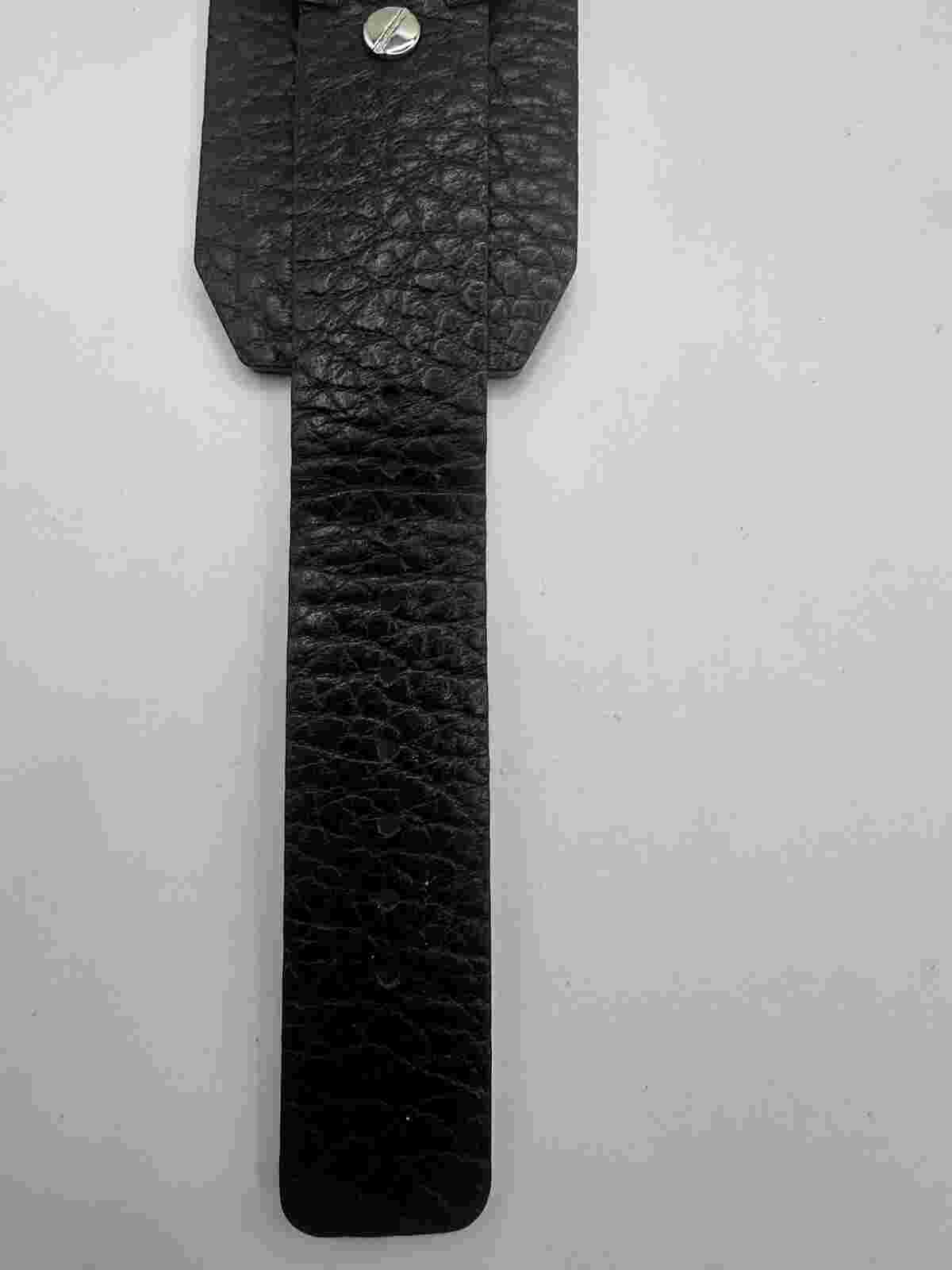Relic 34mm Silver Tone ZR55010 New Battery 9" Watch Wide Black Leather Strap V