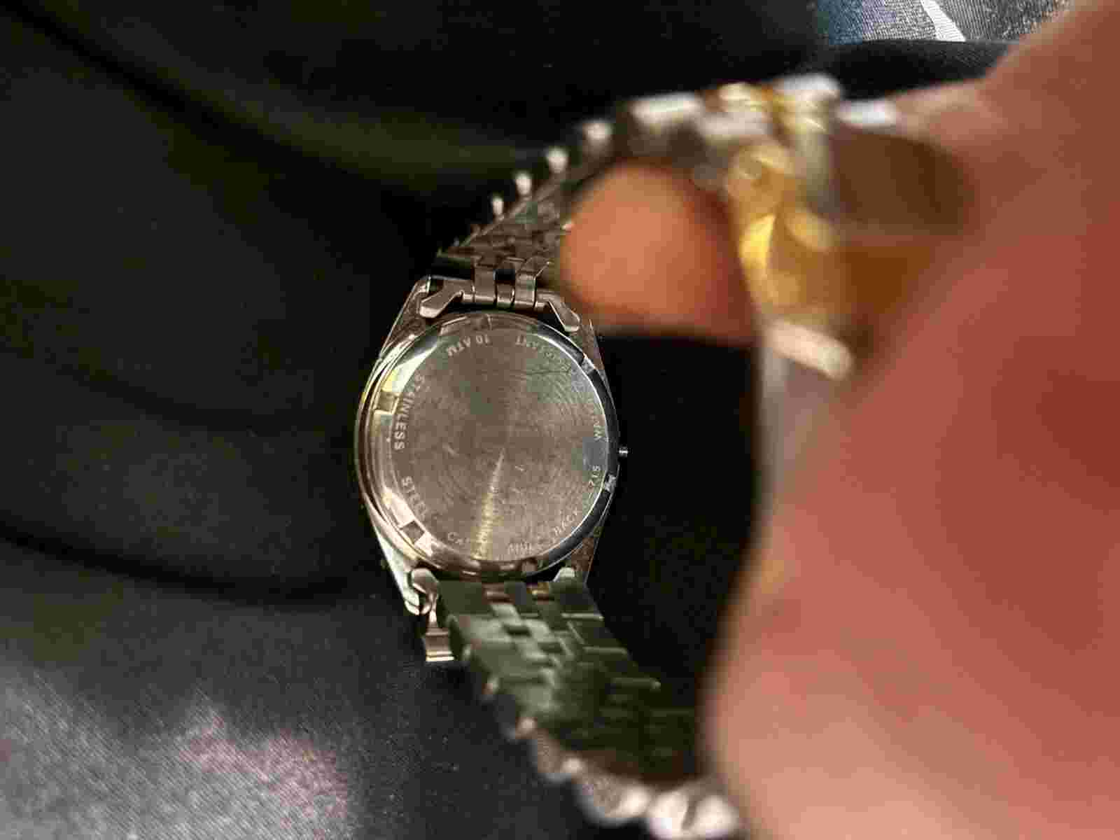 Watch Men’s aaron taylor swiss watch 715 black w diamond