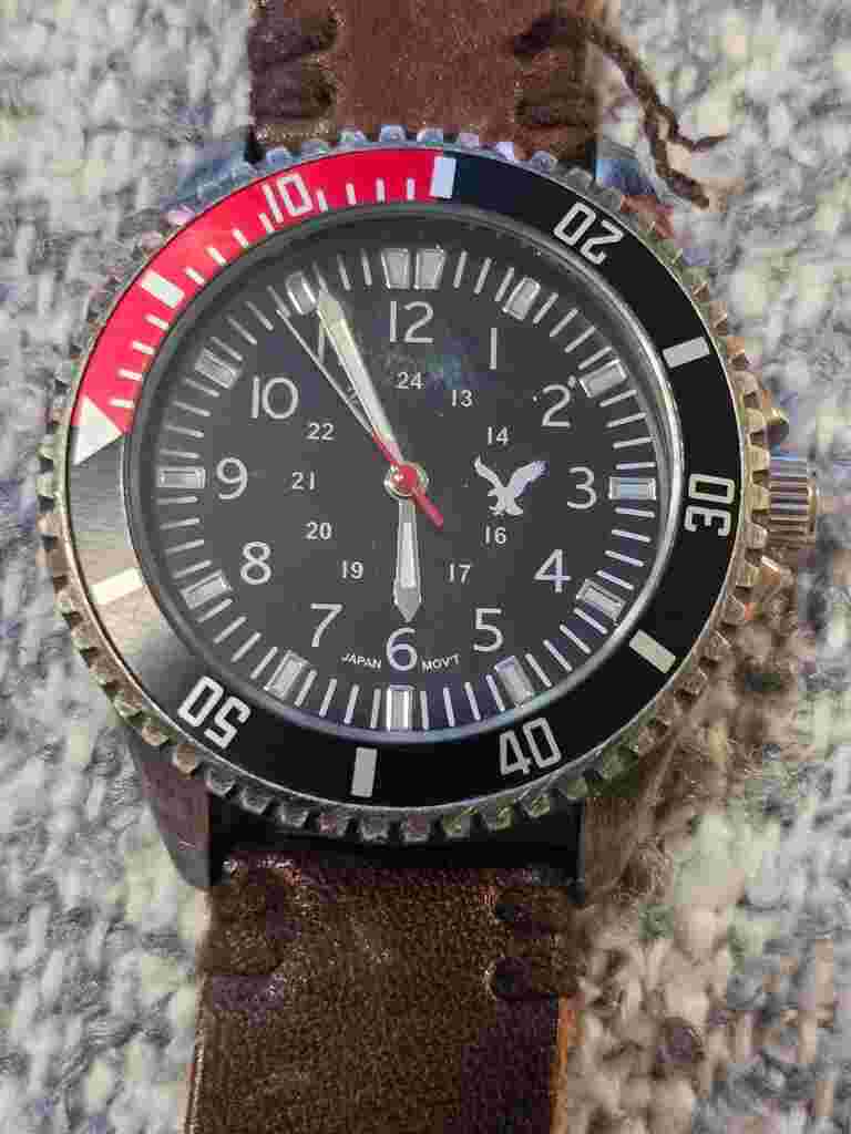 American Eagle Outfitters Men's Sport Watch Analog. CLEAN
