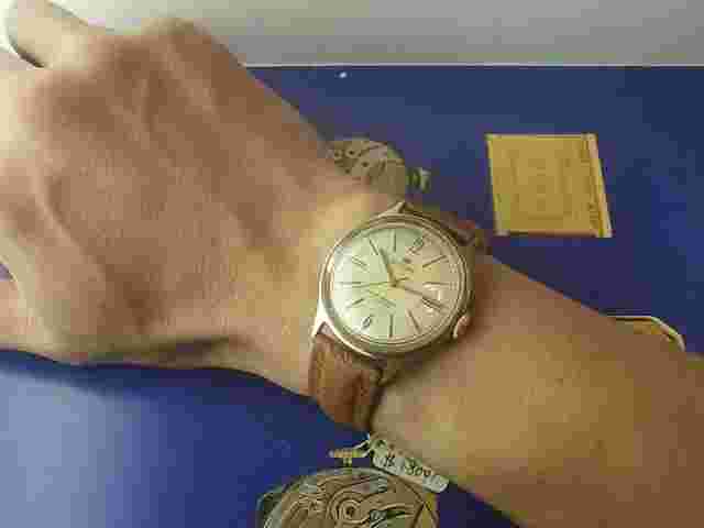 70'S VINTAGE SWISS BELFORTE BY BENRUS MANUAL WIND MENS WATCH 34MM