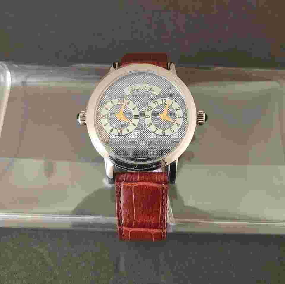 Fine 2014 Brooks Brothers Dual Time Watch w/Genuine Leather Bands - No.21409026