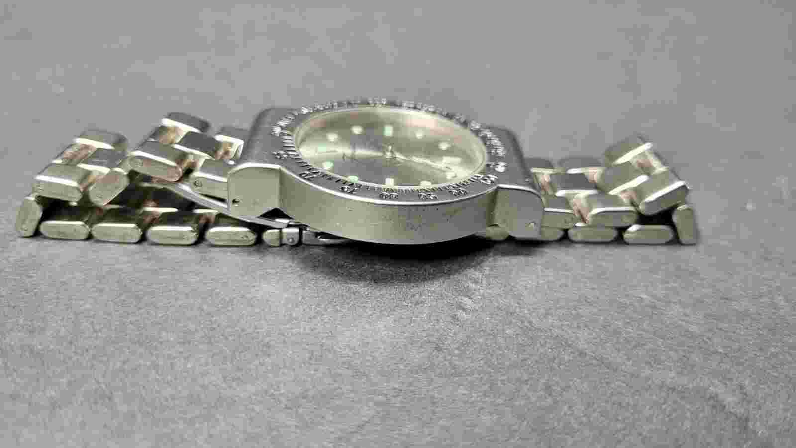 Fondini Stainless Steel Men's Watch Silver Tone Bezel 40mm