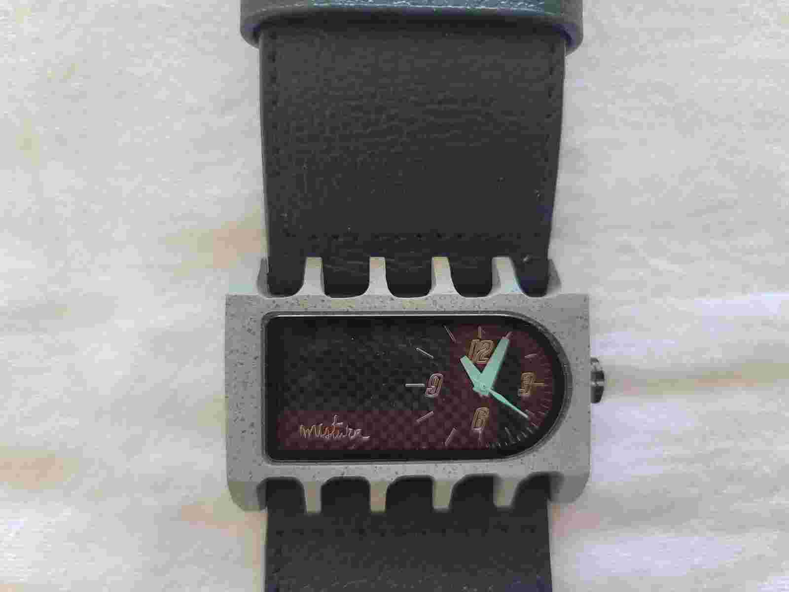 MISTURA Ferro  Unisex Watch