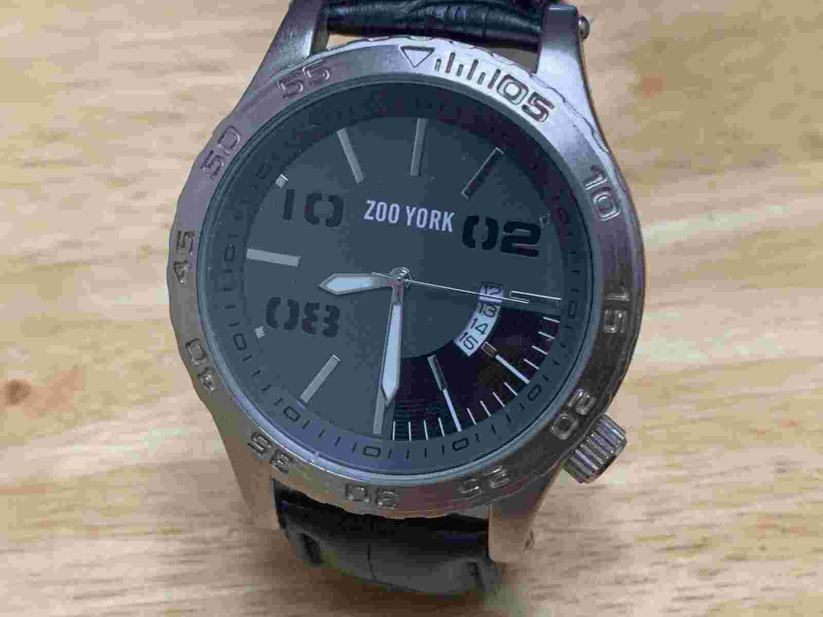 Zoo York Men Silver Leather Large 48mm Analog Quartz Watch~Date~New Battery