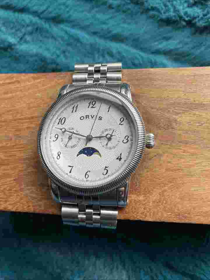 Vintage Orvis Quartz Moon Phase Watch w/Stainless Steel Chain Band New Battery