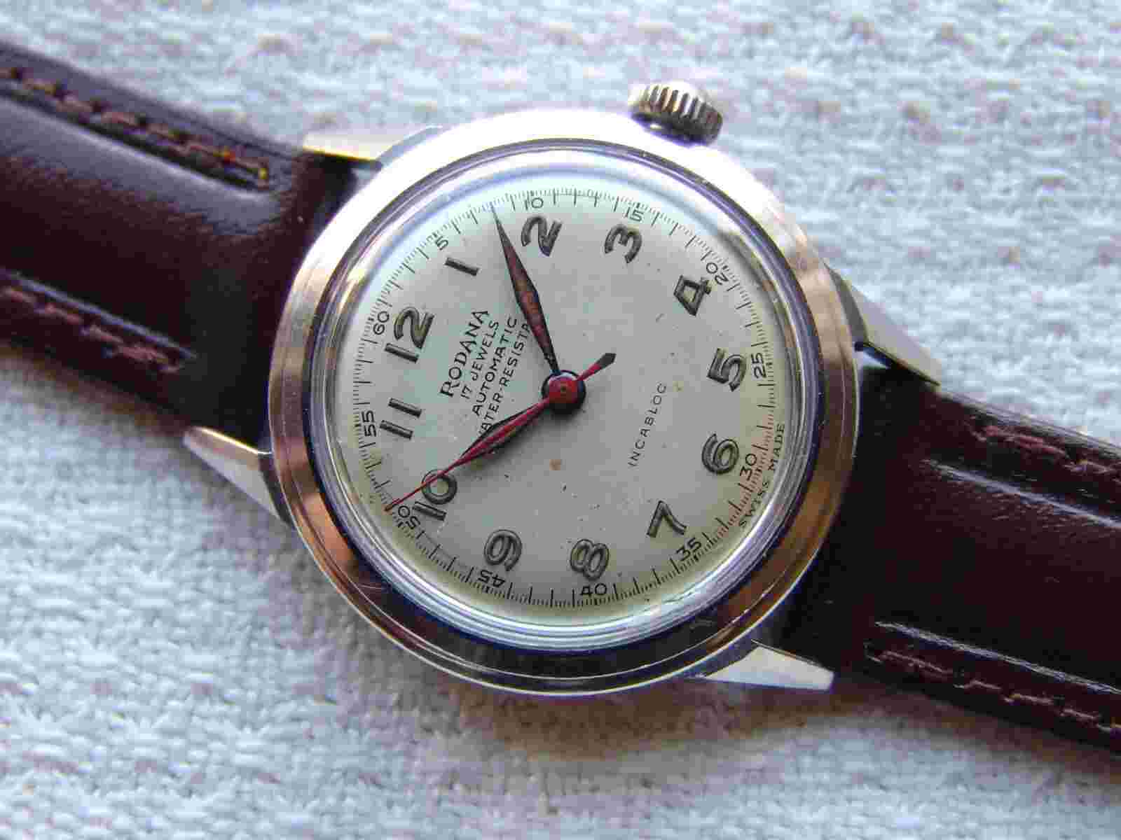MEN'S WWII ERA RODANA MILITARY STYLE automatic WRISTWATCH good condition