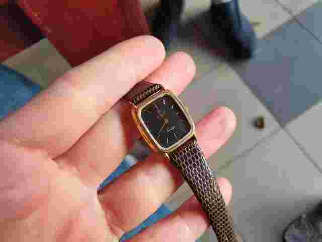 Vintage ladies Revue Prestige, quartz