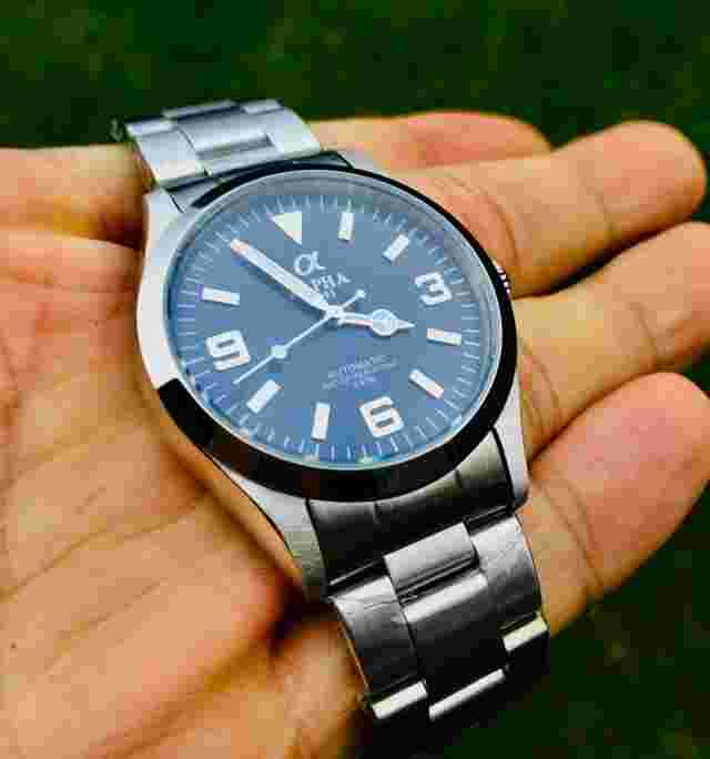 Alpha Explorer  mechanical automatic men's watch sapphire crystal 39mm