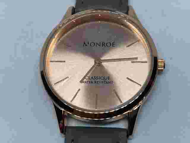 Unused Monroe MAESTRO Men Classique Rose Gold Analog Quartz Watch New Battery