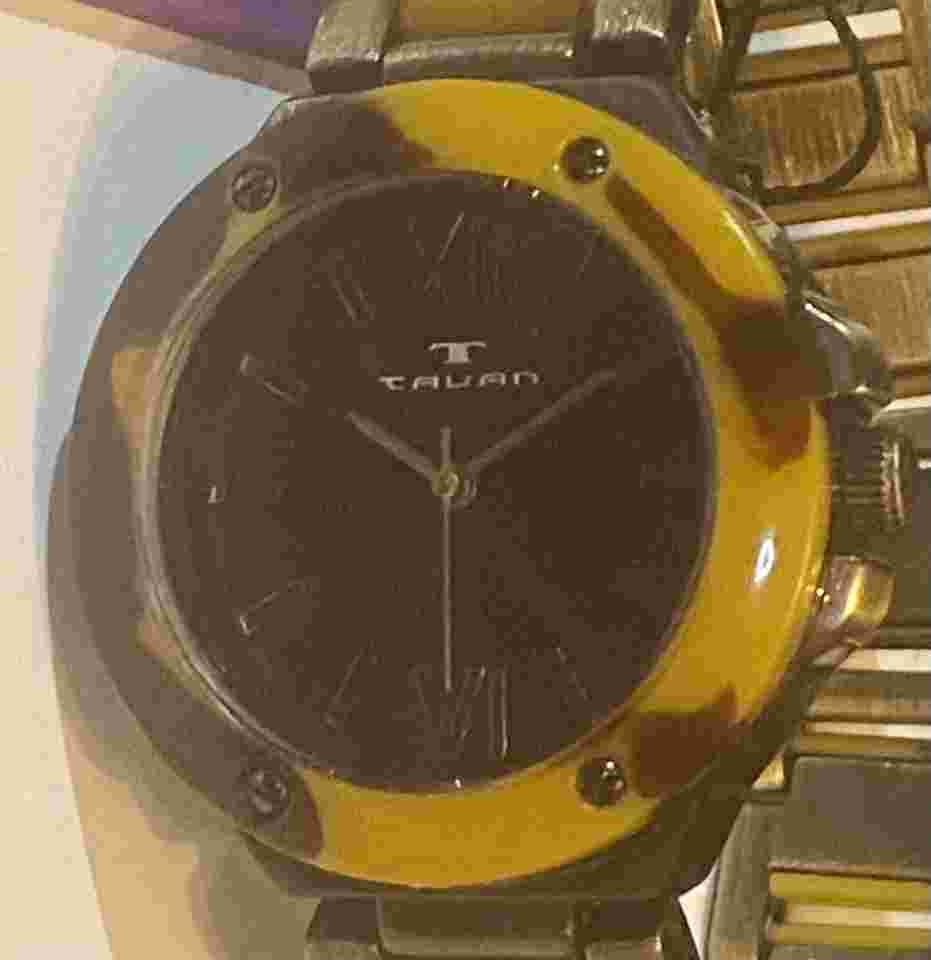 Tavan Ladies Quartz Fashion New Watch Runs