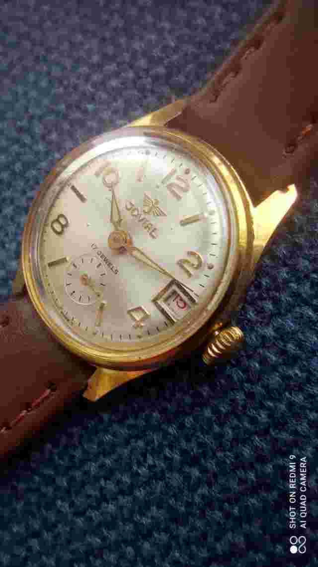 VINTAGE JOVIAL WOMEN HANDWINDING WATCH 17j SWISS MADE