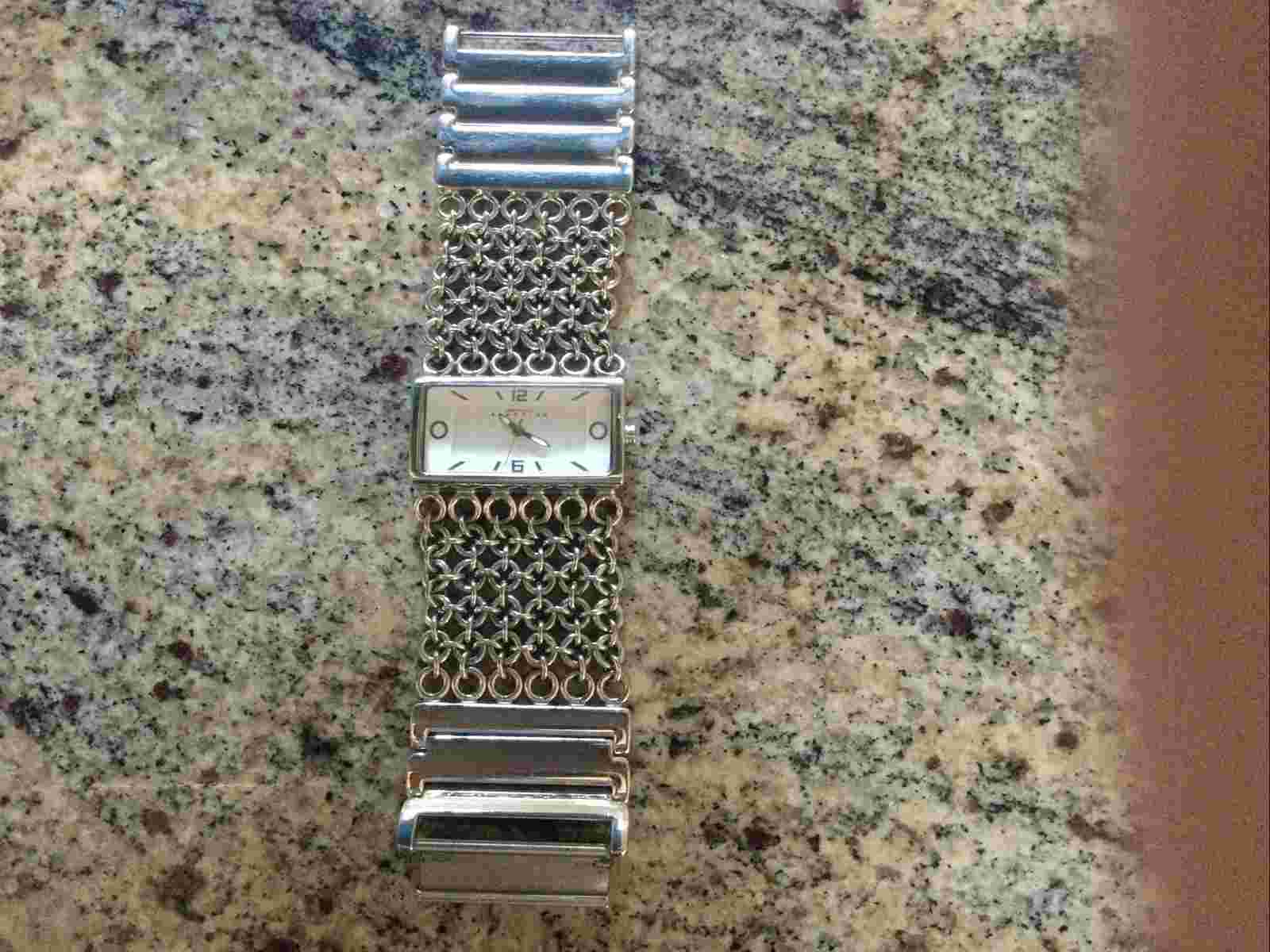 Women's Kenneth Cole Reaction Bracelet Watch RK4075 VGUC New Battery