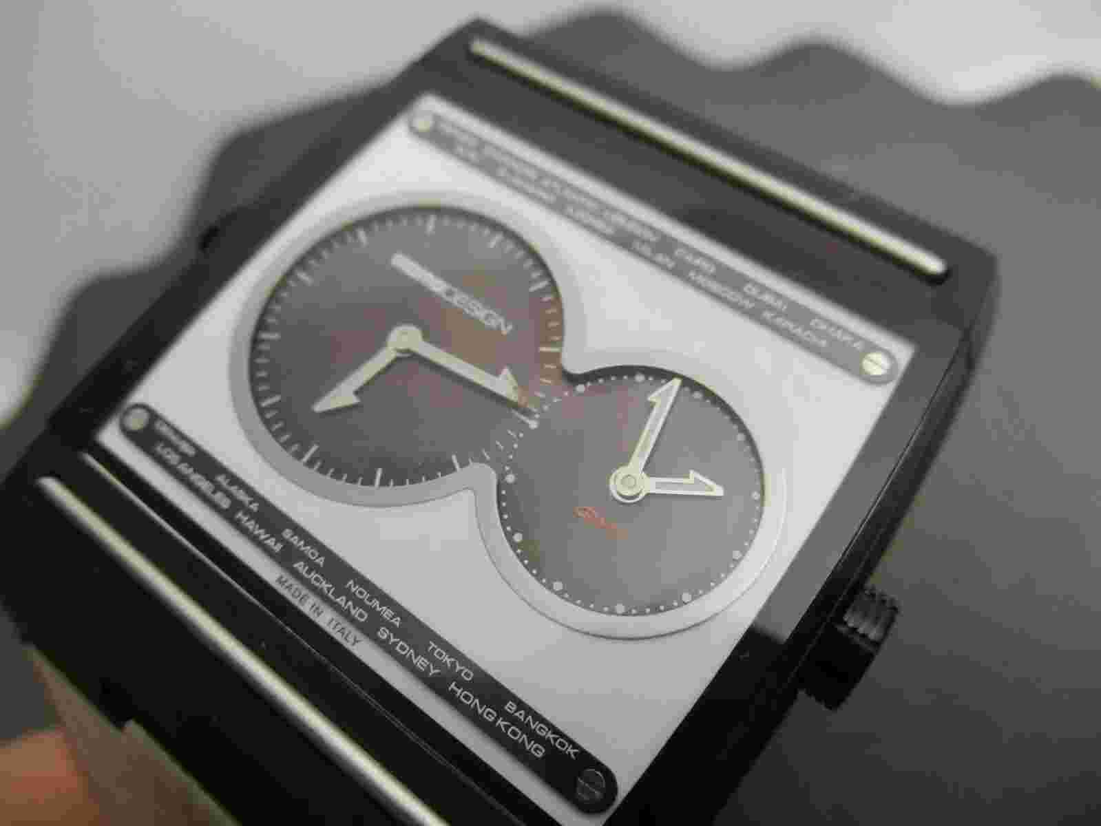 Momo Design - Dual Time GMT - MD-1077 Titanium Watch