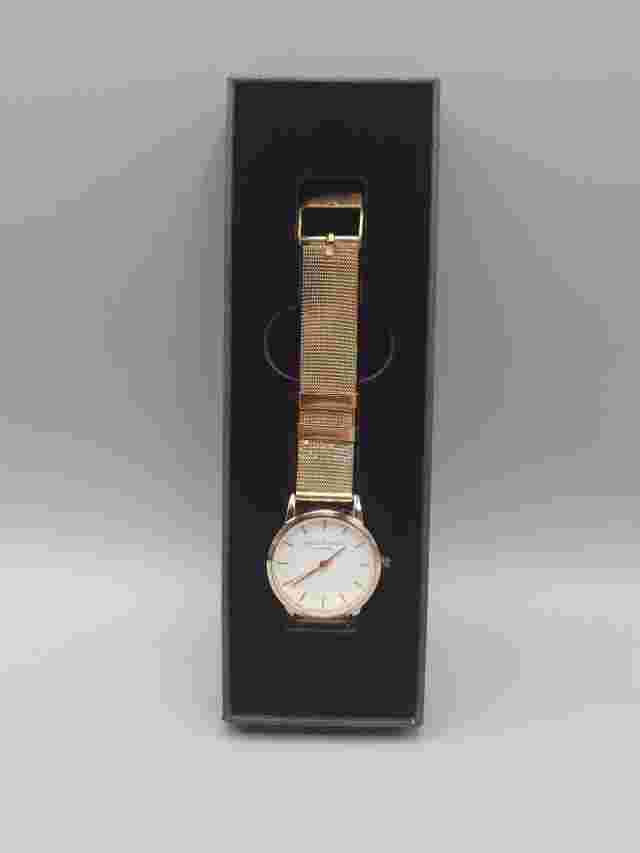 Eddie Borgo New York Quartz Strawberry Gold Tone Mesh Bracelet Watch With Box