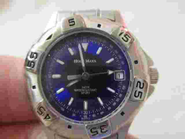 Vintage Men's Hugo Maxx 3 ATM Water Resistant Date Watch