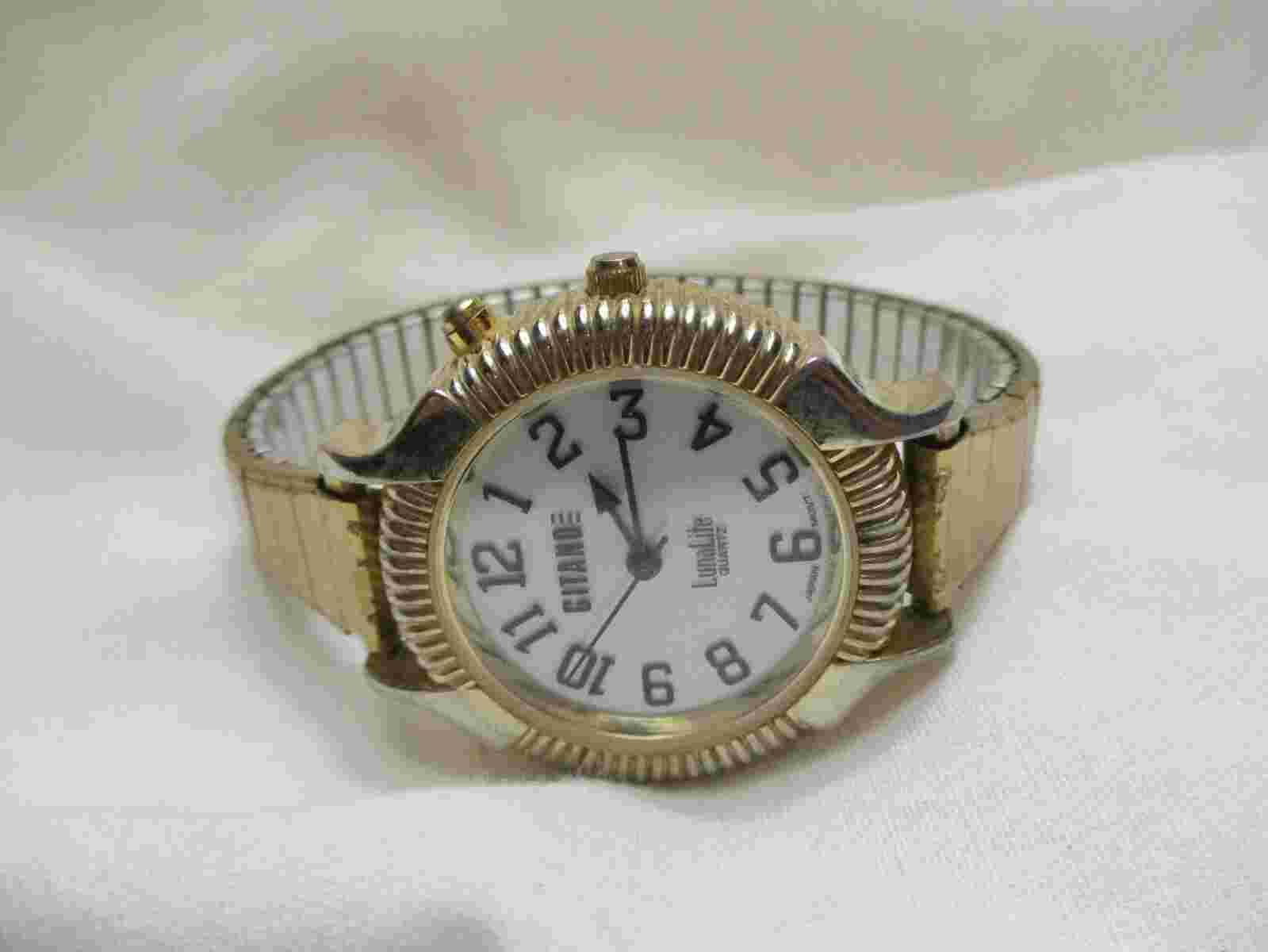 Gitano Analog Wristwatch with Quartz Movement