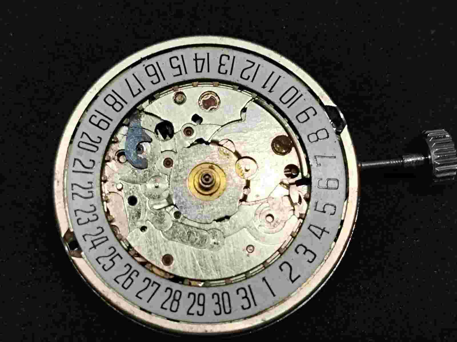 WESTERN AUTOMATIC MOVEMENT CAL NO.ETA-2878 DATE ON-6 CROWN AT-3 OCLOCK B-619