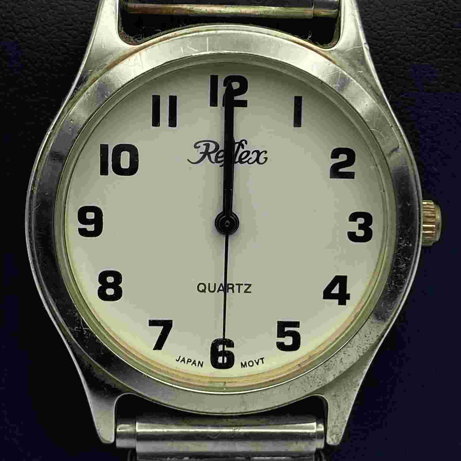 33mm Reflex Quartz Wristwatch PH10123 Silver Tone Untested For Parts/Repair