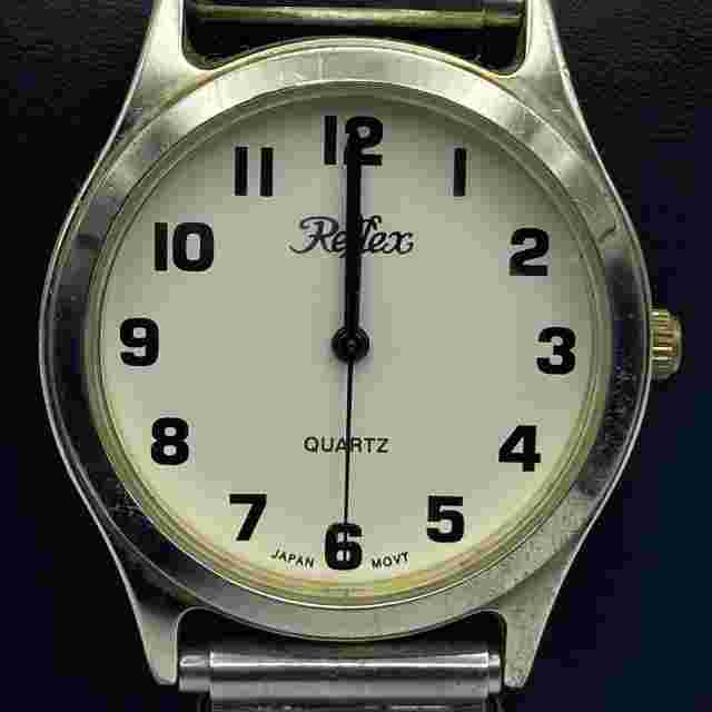 33mm Reflex Quartz Wristwatch PH10123 Silver Tone Untested For Parts/Repair