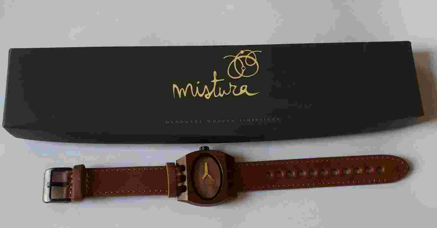 New Mistura Kamera Wooden Watch. BROWN-PUI-TEAK-Y. Handmade wooden timepiece.
